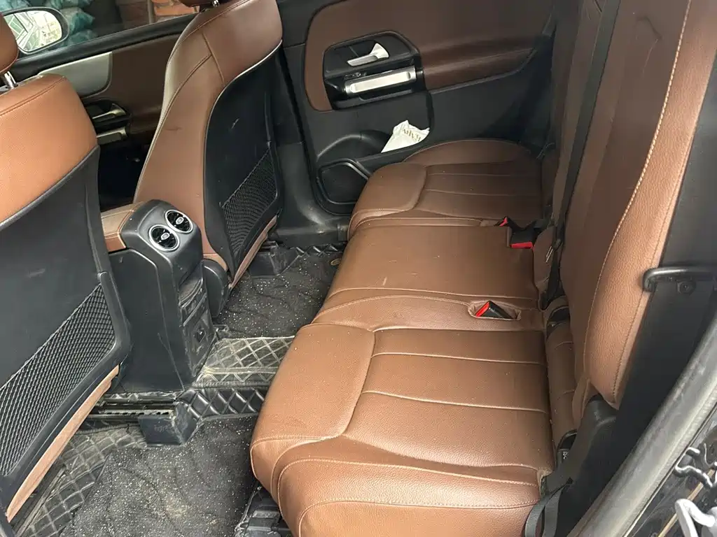 Mercedes-Benz GLB — миниатюра 9