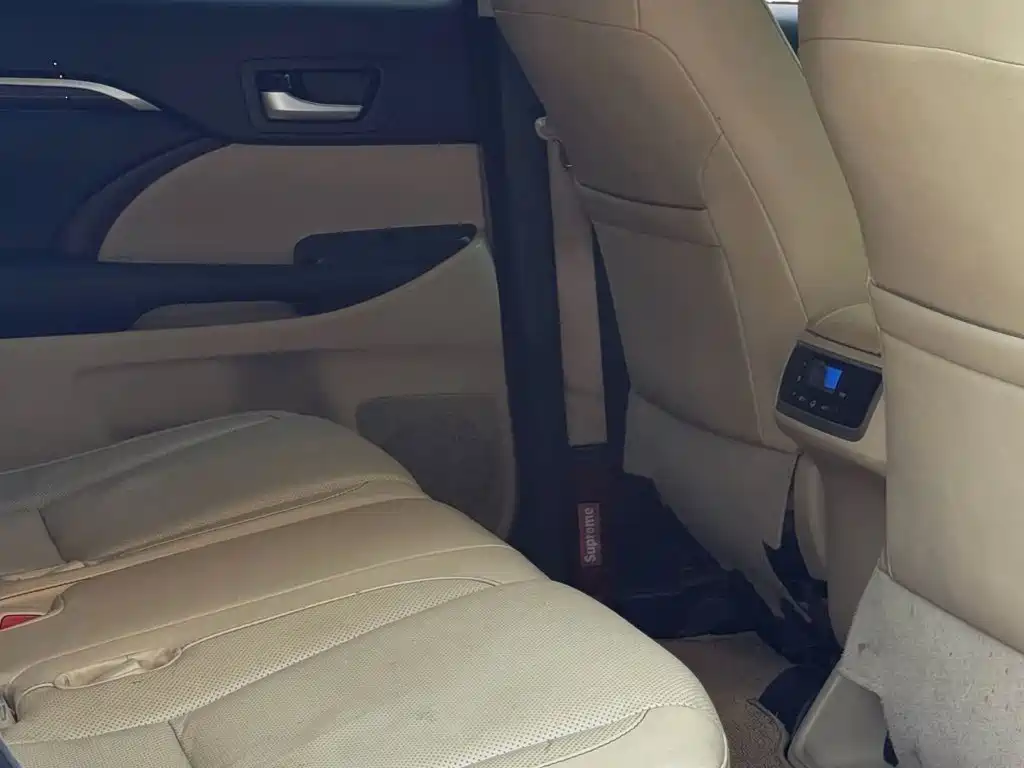 Toyota Highlander — миниатюра 6