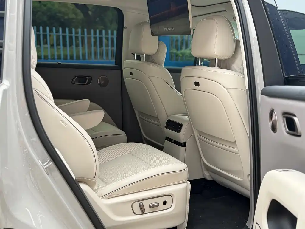 Li Auto Li i8 — миниатюра 14