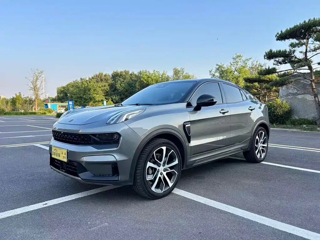 Lynk & Co 05