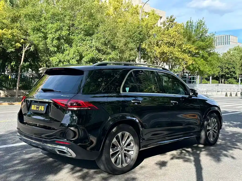 Mercedes-Benz GLE (Import) — миниатюра 10