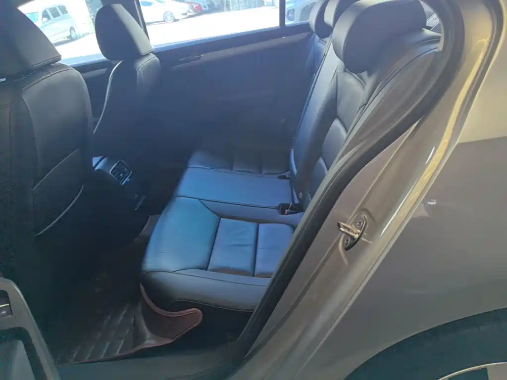 Volkswagen Sagitar — миниатюра 17