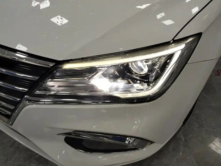 Roewe i5 — миниатюра 5