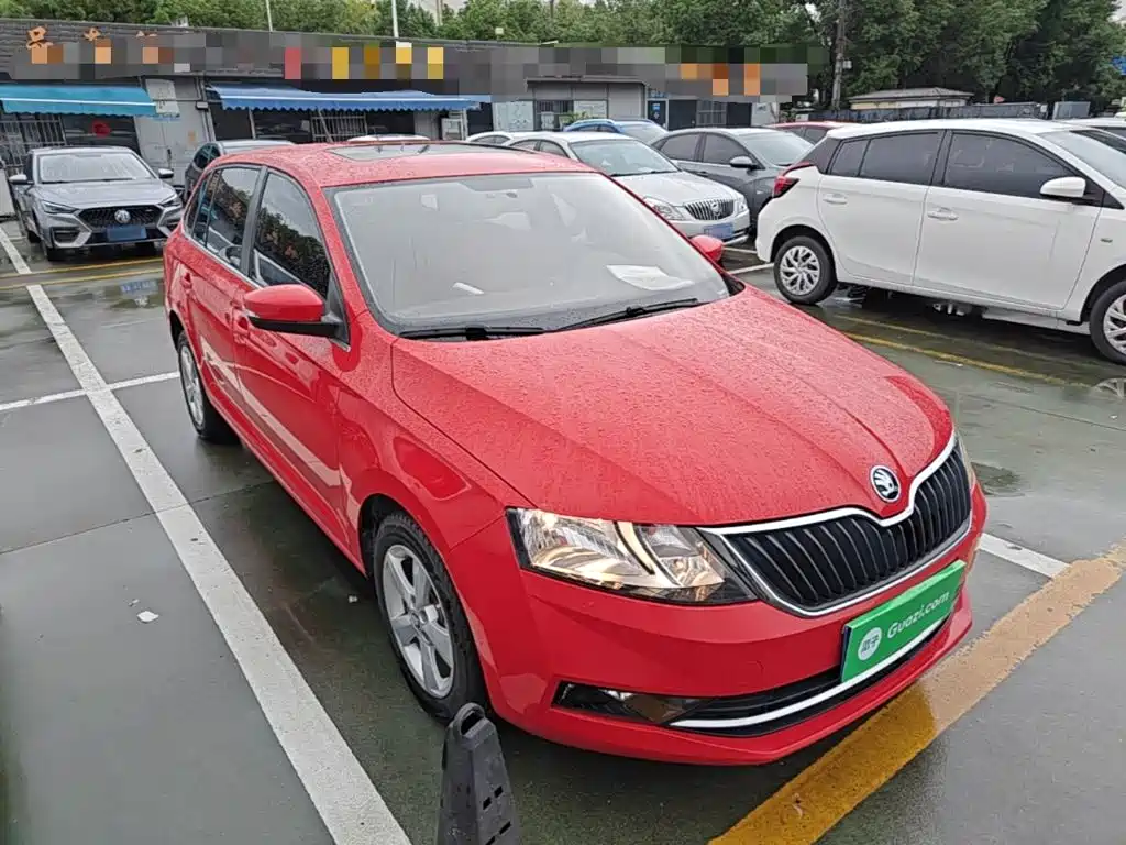 Skoda Rapid Spaceback — миниатюра 4