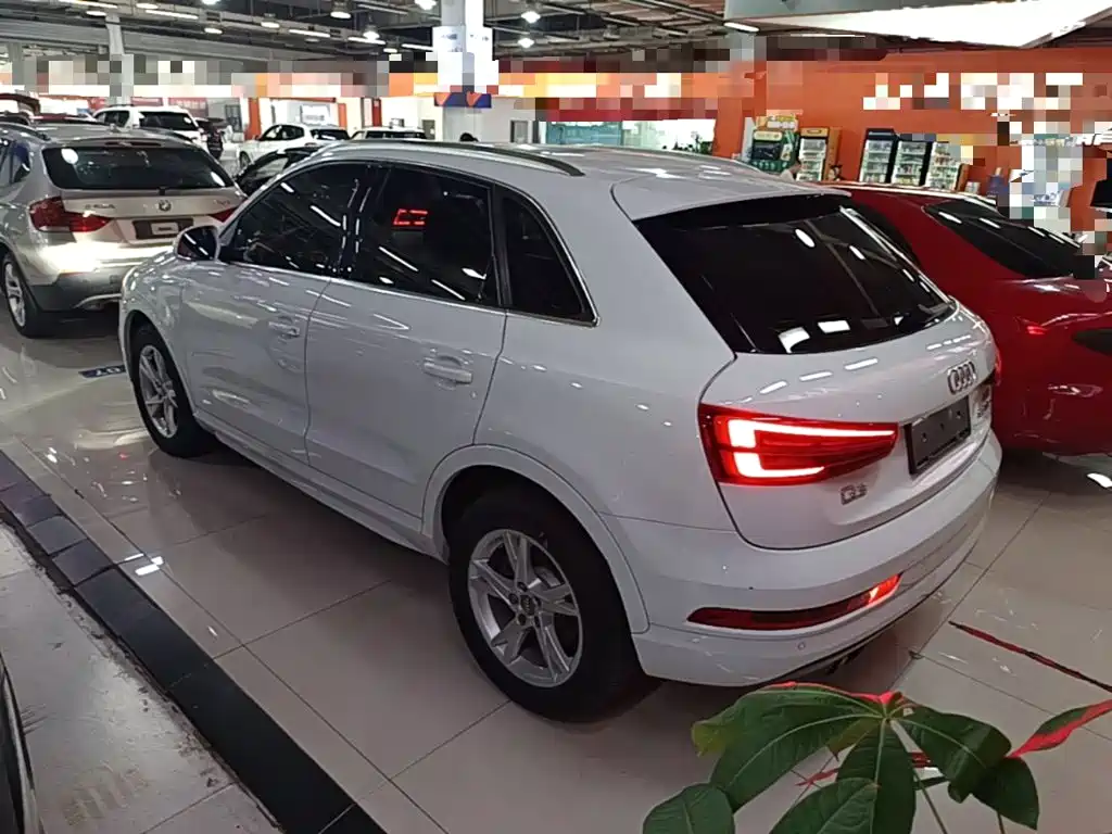 Audi Q3 — миниатюра 5