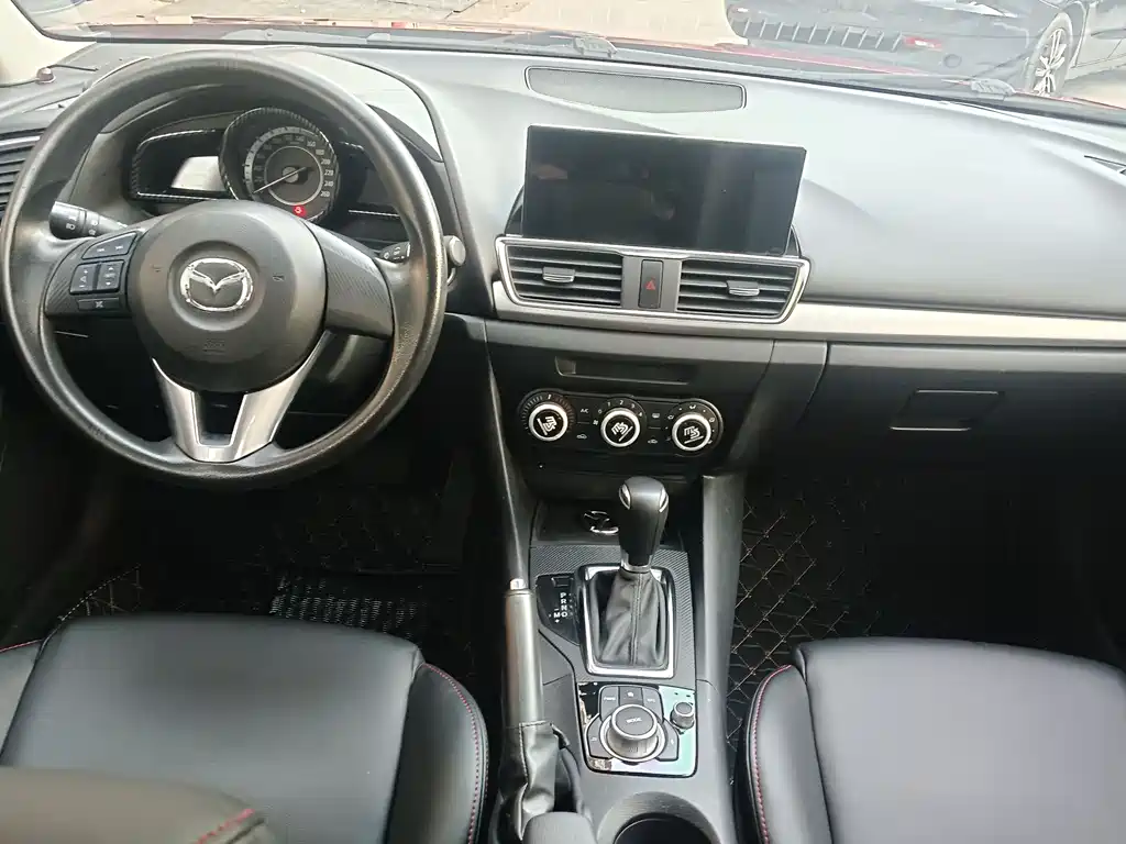 MAZDA 3 ANGKESAILA