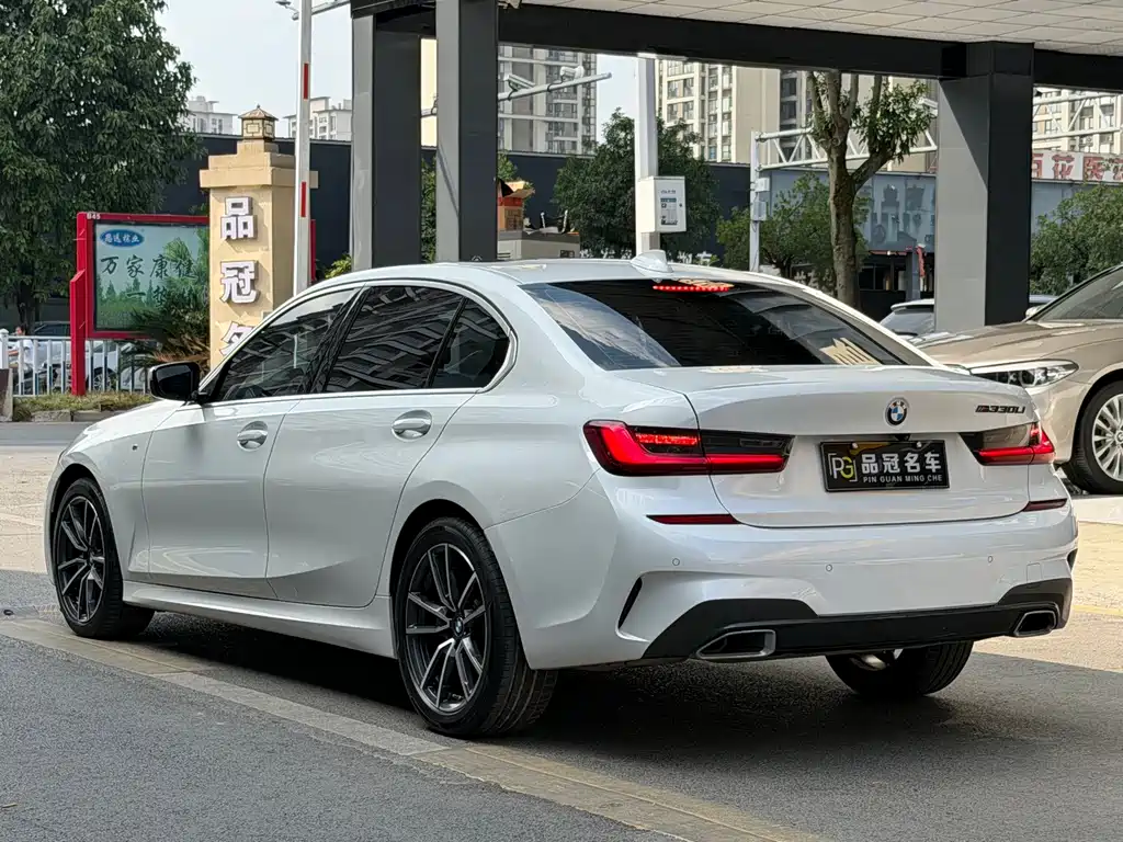 BMW 3 Series — миниатюра 7
