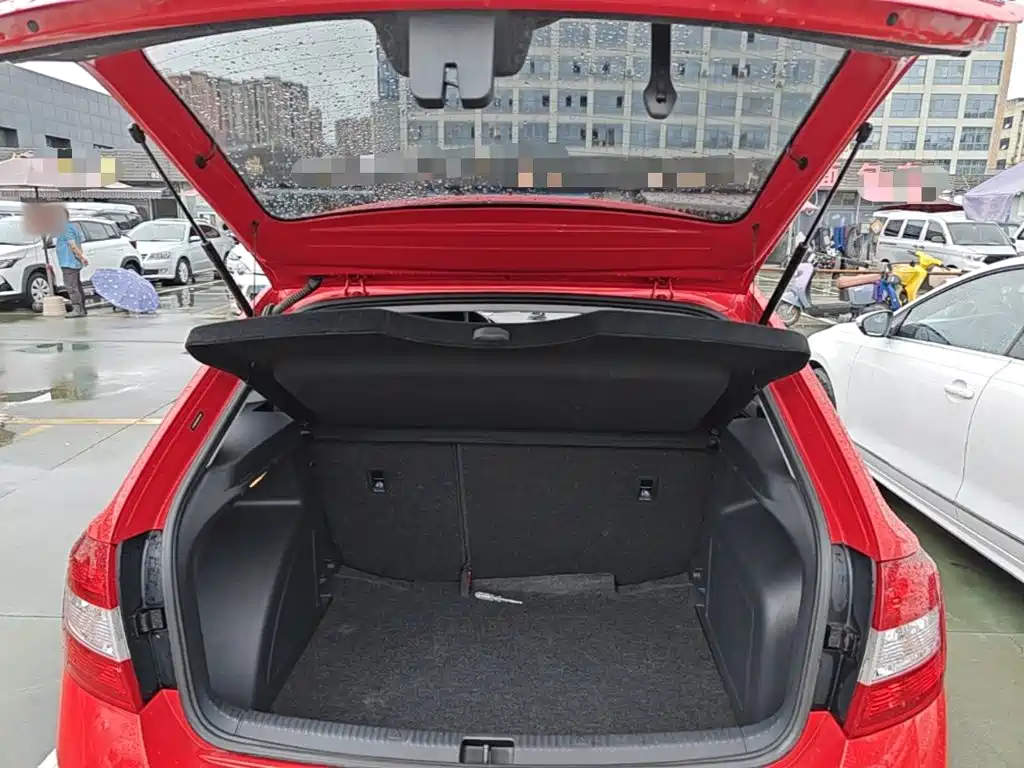 Skoda Rapid Spaceback — миниатюра 19