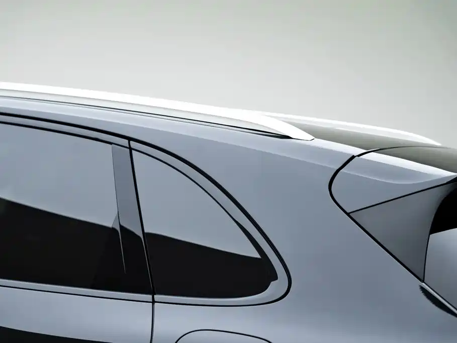 Porsche Cayenne Hybrid — миниатюра 8