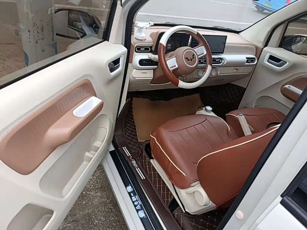 Wuling MINIEV — миниатюра 16