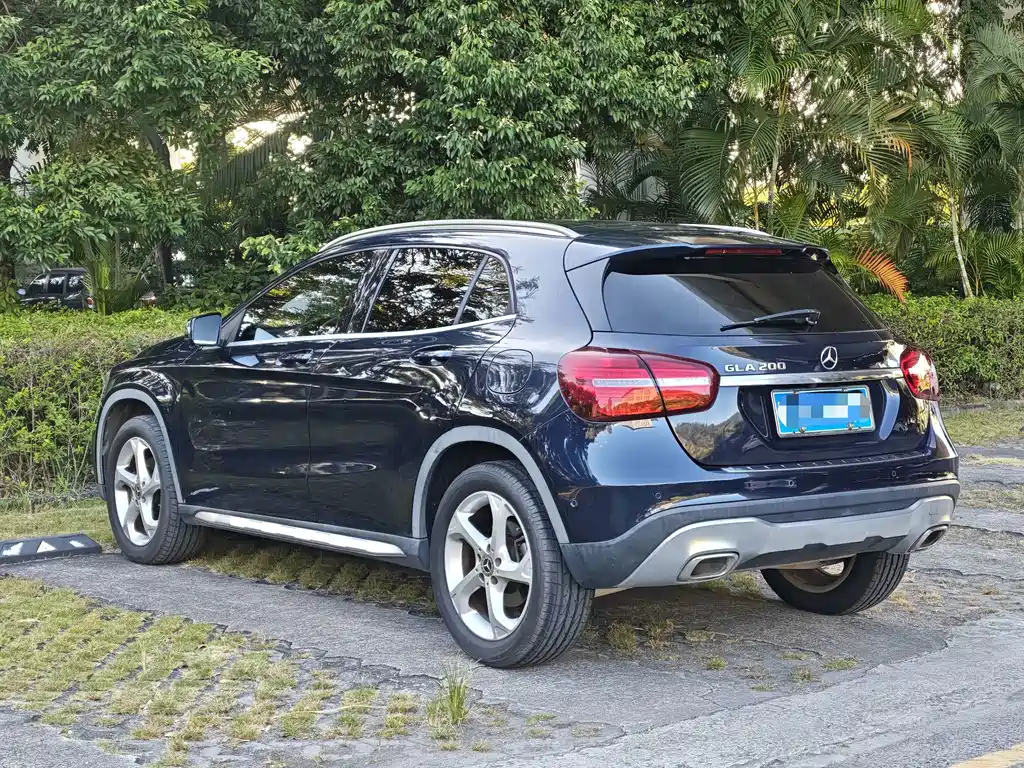 Mercedes-Benz GLA — миниатюра 5