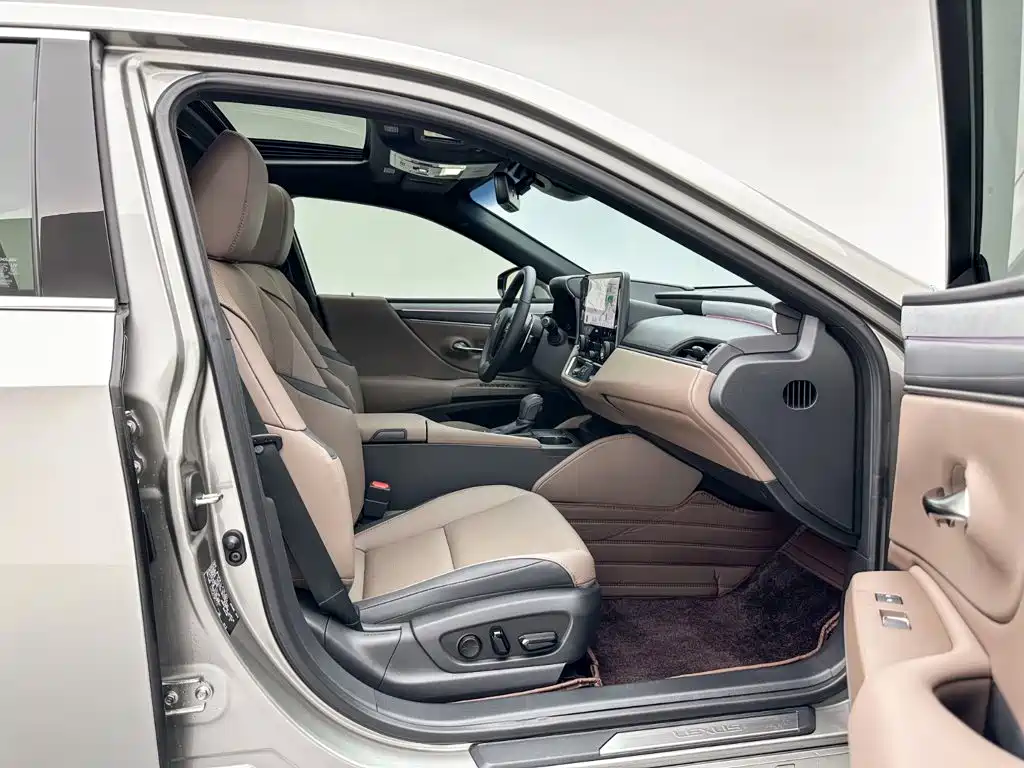 Lexus ES — миниатюра 25
