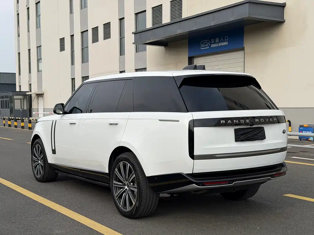 Land Rover Range Rover — миниатюра 5