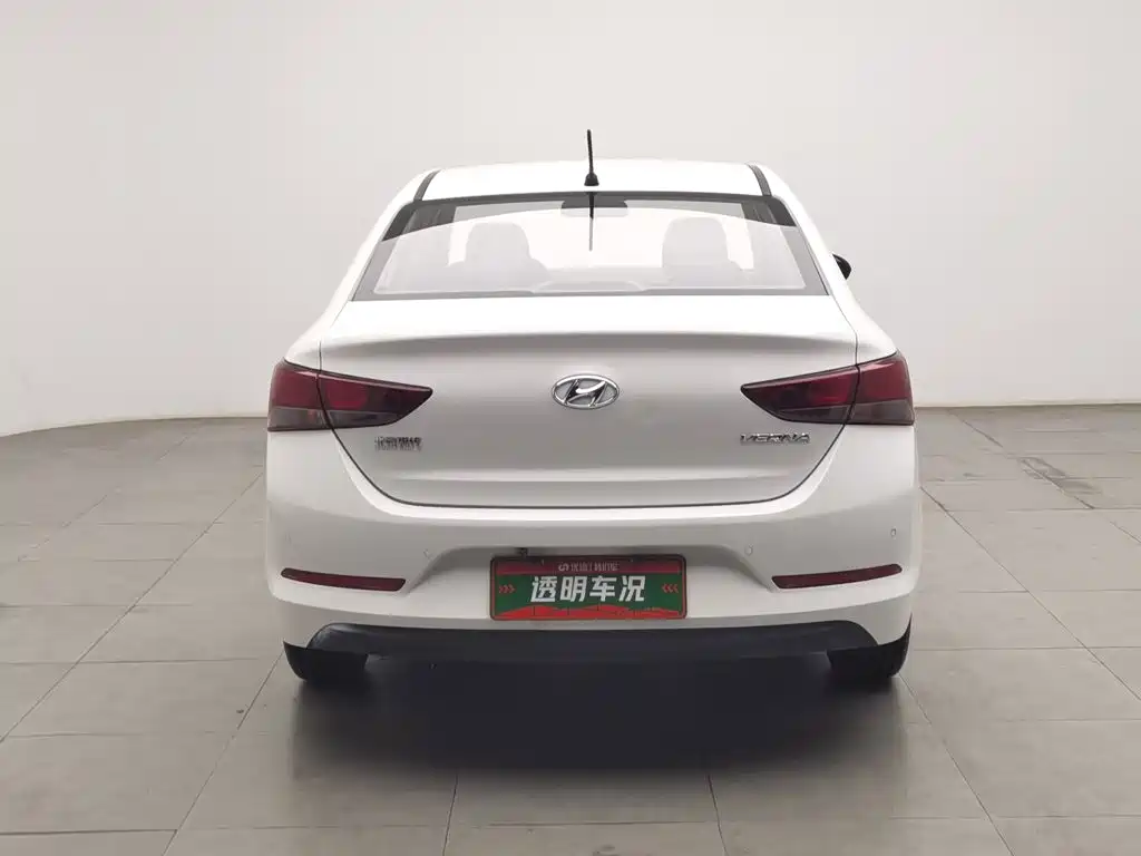 Hyundai Verna — миниатюра 4