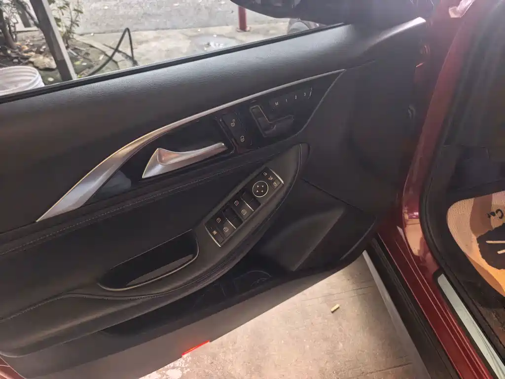 Infiniti QX30 — миниатюра 6