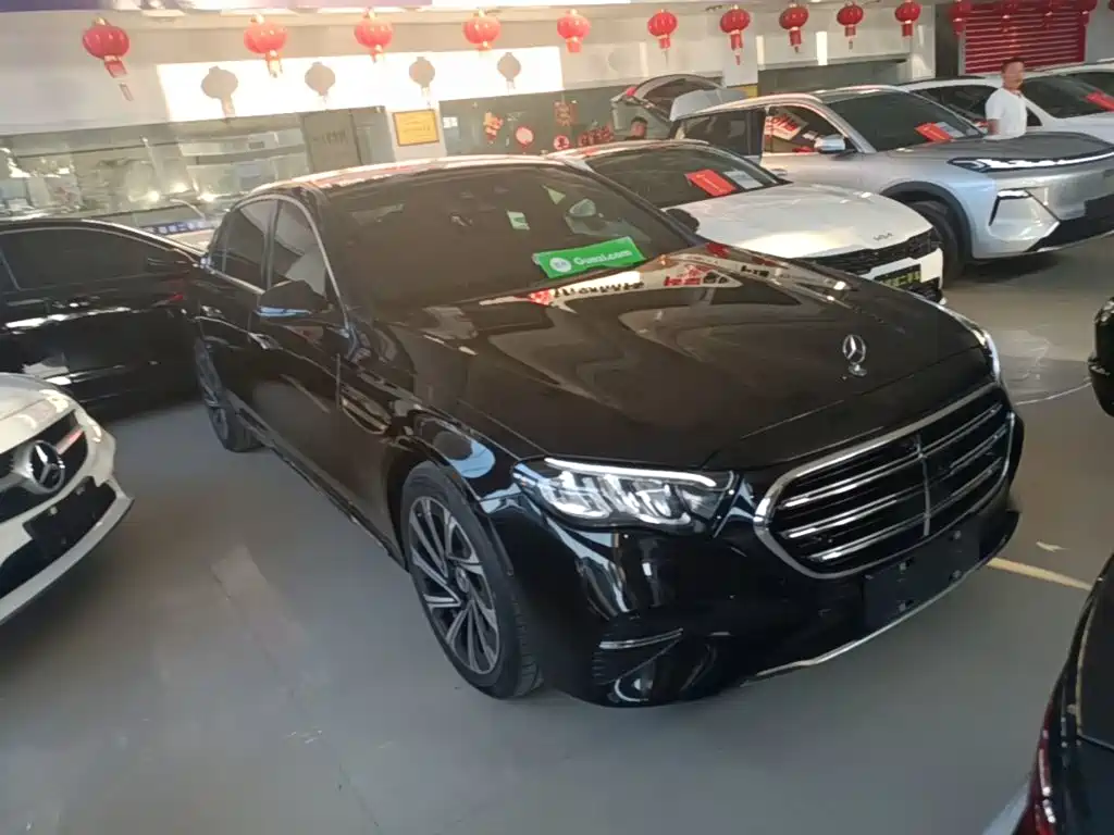 Mercedes-Benz E-Class — миниатюра 4
