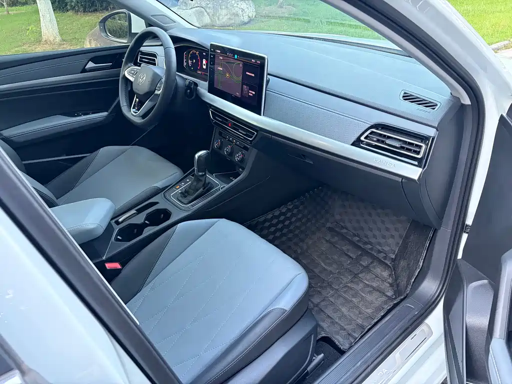 Volkswagen Lavida — миниатюра 11