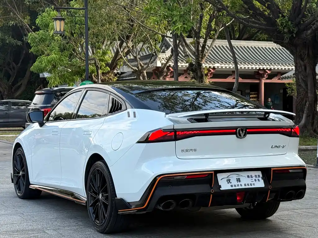 Changan UNI-V — миниатюра 13