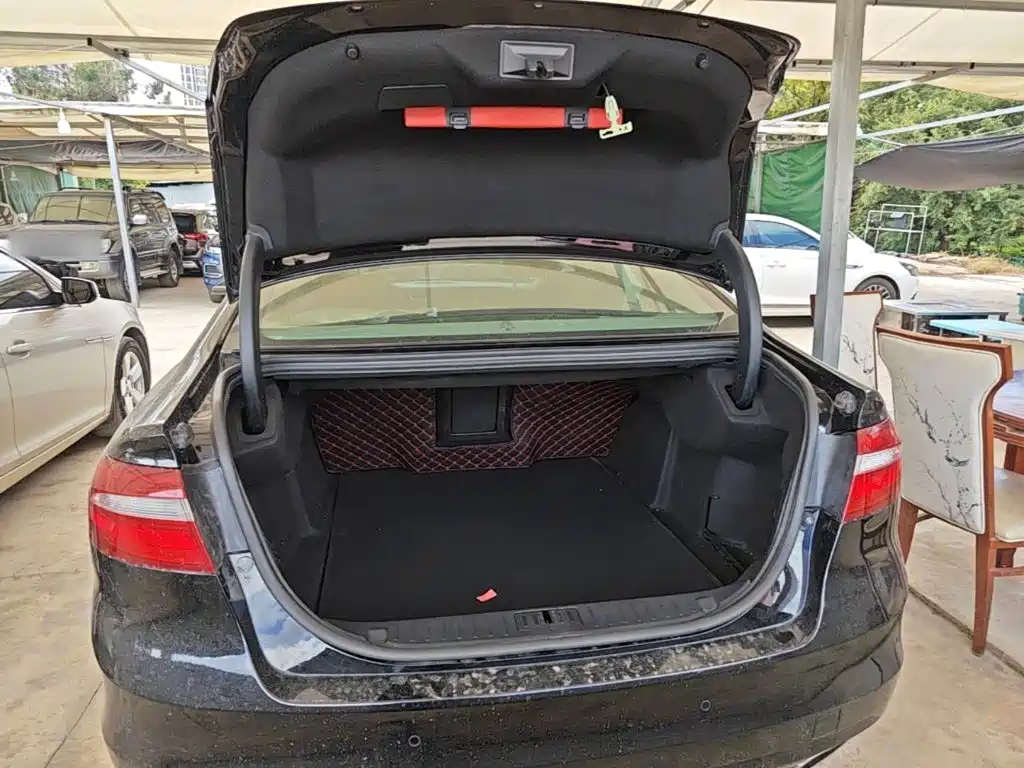 Ford Taurus — миниатюра 19