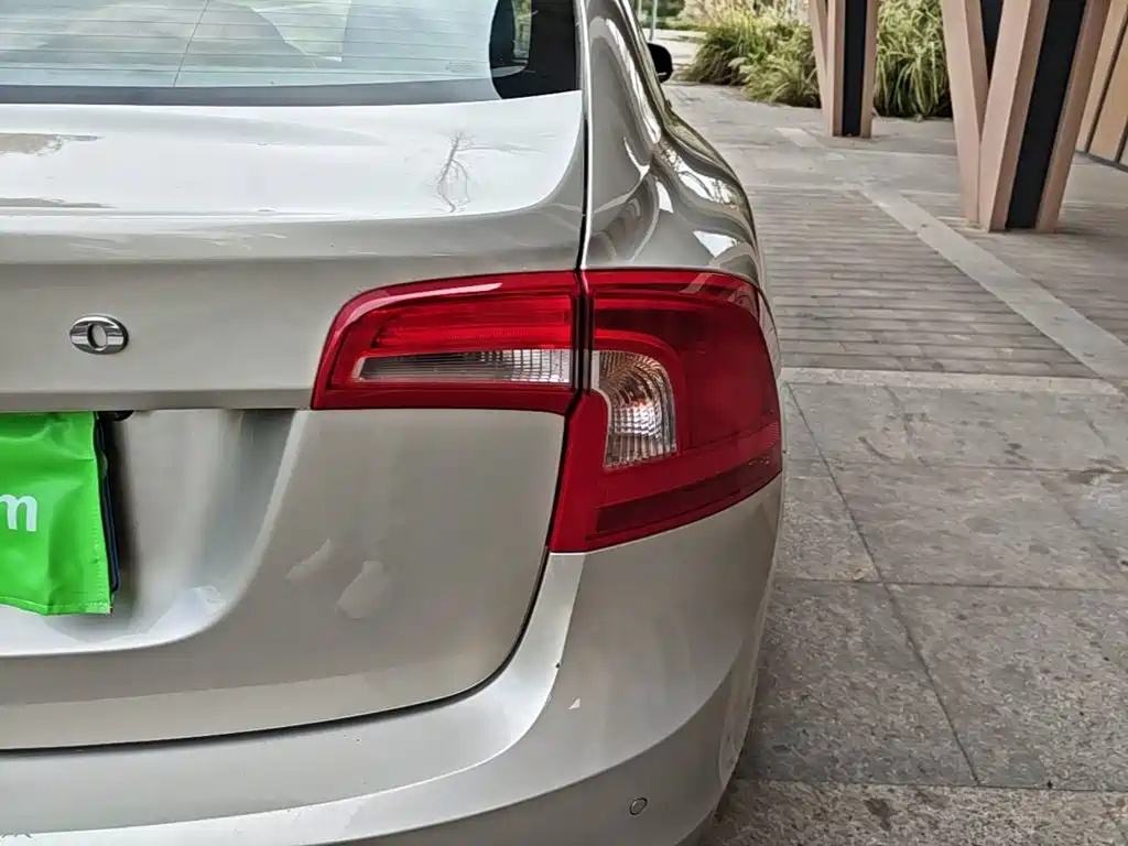 Volvo S60 — миниатюра 8