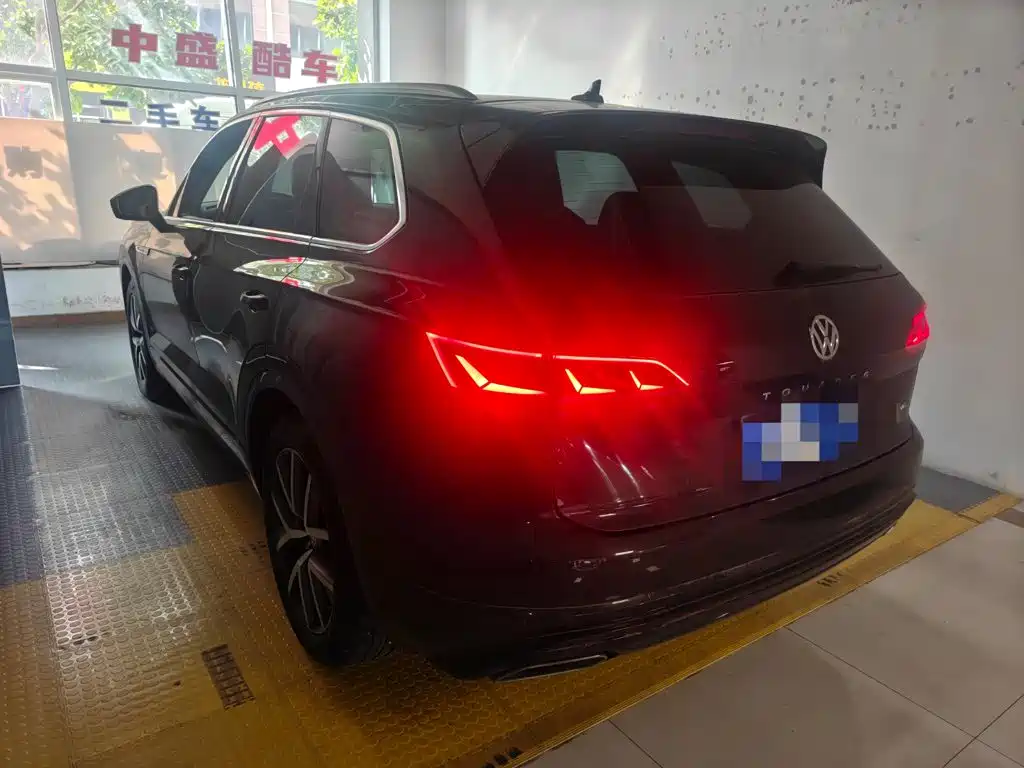 Volkswagen Touareg — миниатюра 3