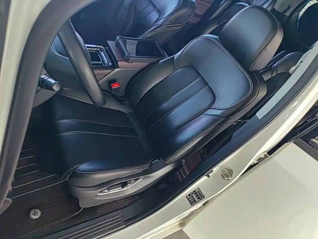 GAC Motor Trumpchi M6 — миниатюра 15