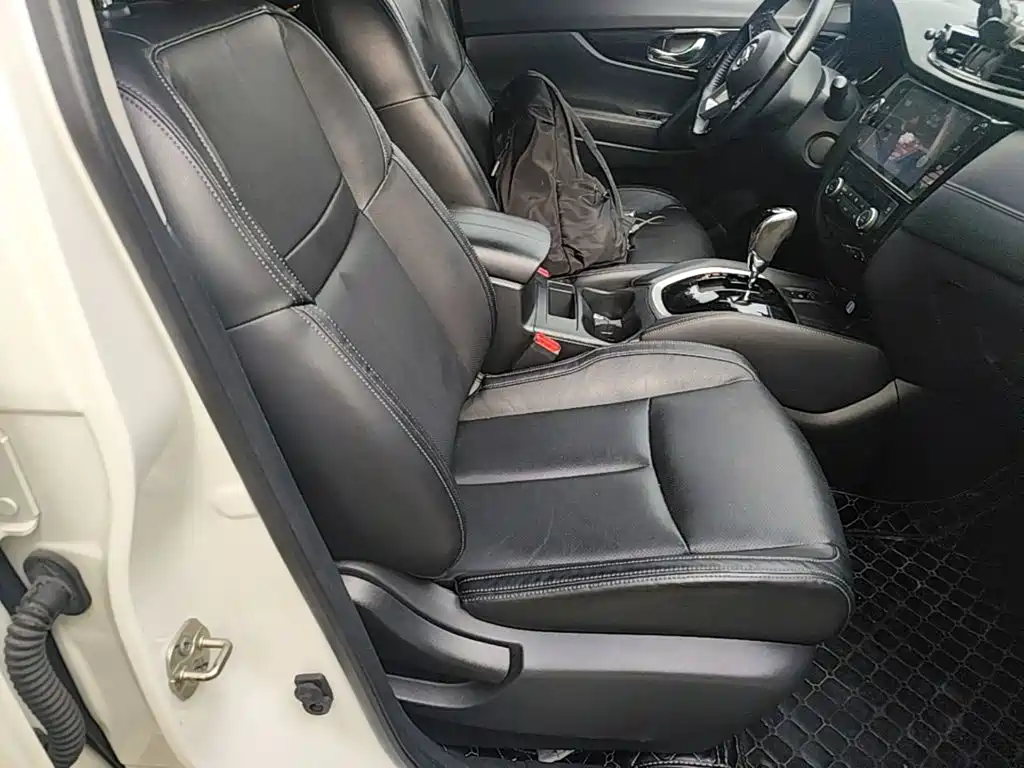 Nissan X-Trail — миниатюра 25