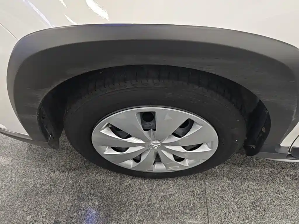 Toyota Yaris L — миниатюра 23