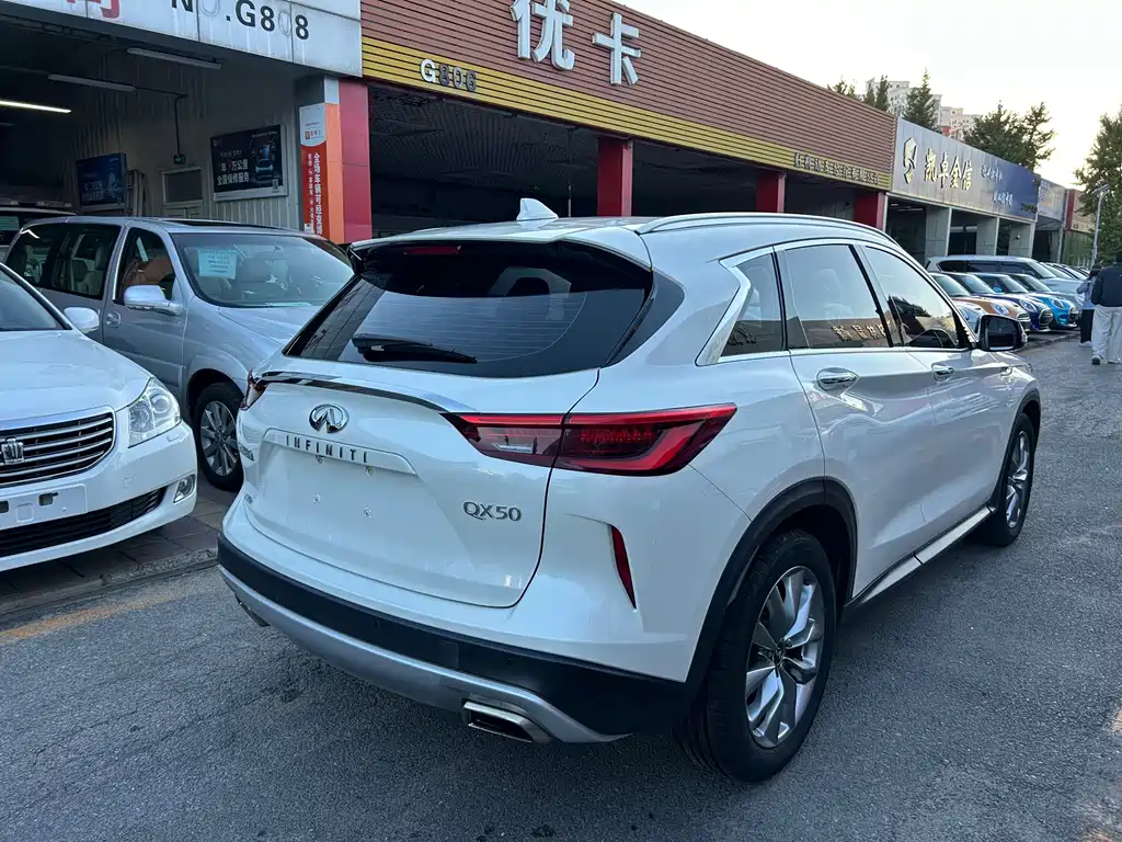 Infiniti QX50 — миниатюра 3