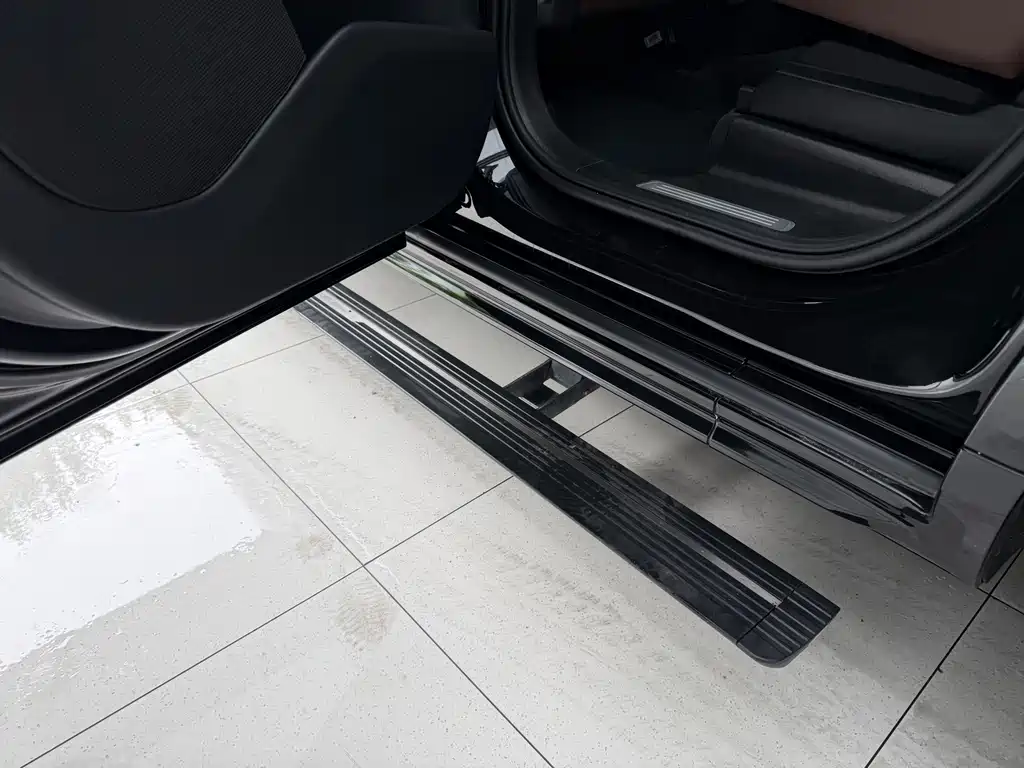Volvo XC90 2020 T6 Luxury 7 мест
