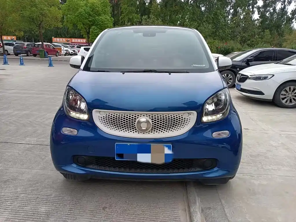 smart Smart Fortwo — миниатюра 2
