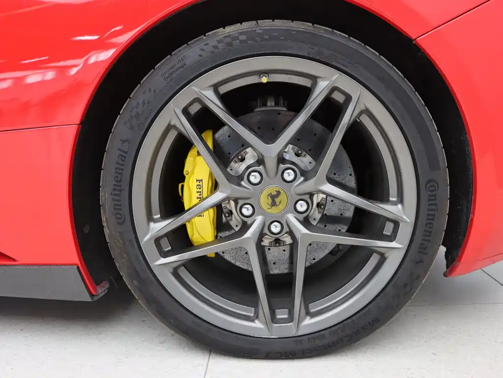 Ferrari California T 2012 4.3L