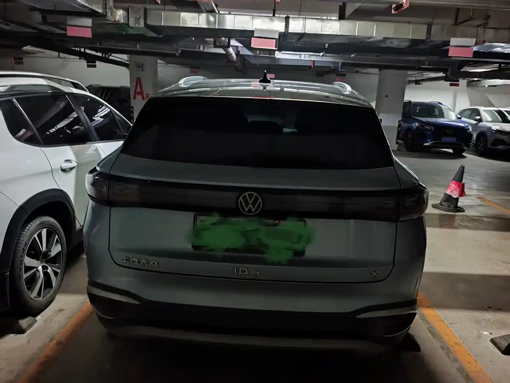 Volkswagen ID.4 X — миниатюра 4