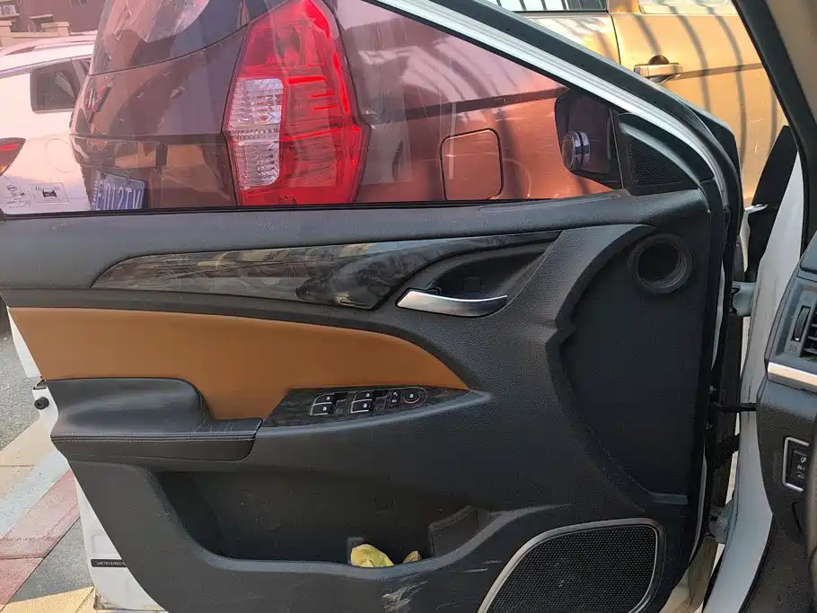 BYD Qin NEV — миниатюра 7