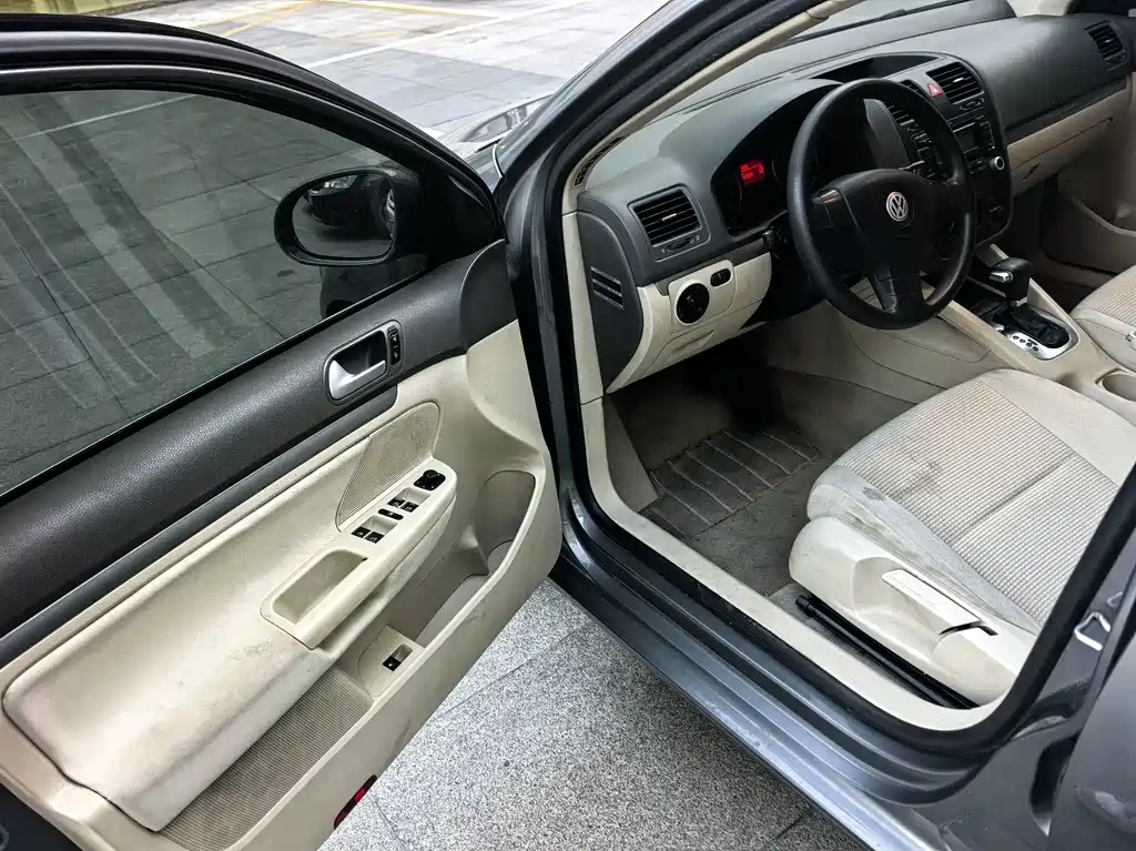 Volkswagen Sagitar — миниатюра 7