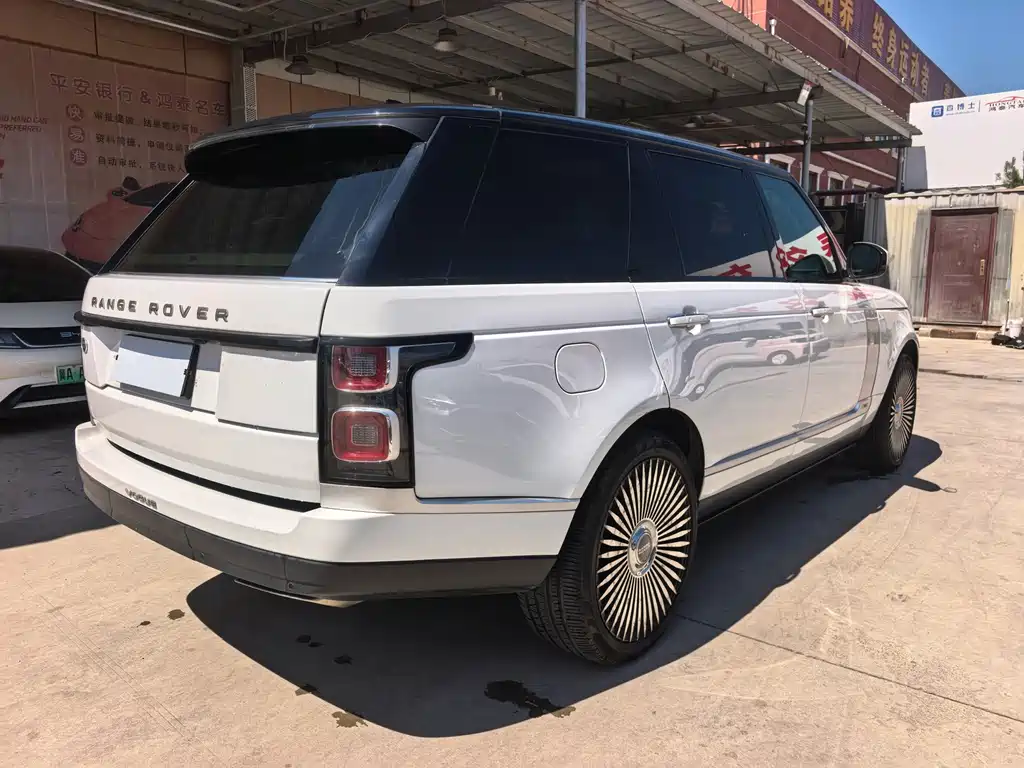 Land Rover Range Rover — миниатюра 11