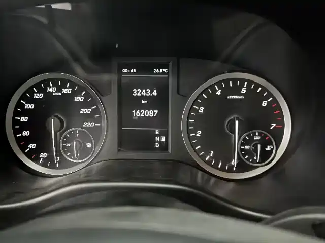 Mercedes-Benz Vito 2021 2.0T Elite 7 мест