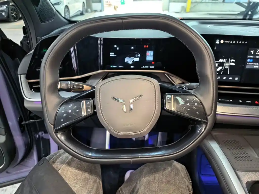 Hongqi Hongqi Tiangong 08 — миниатюра 11