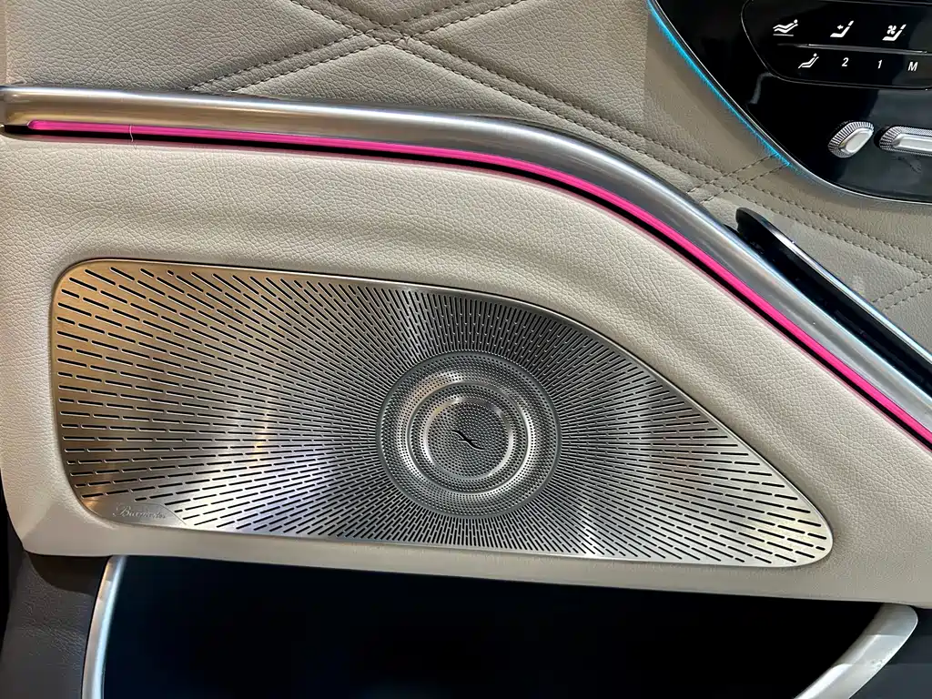 Mercedes-Benz S-Class — миниатюра 32