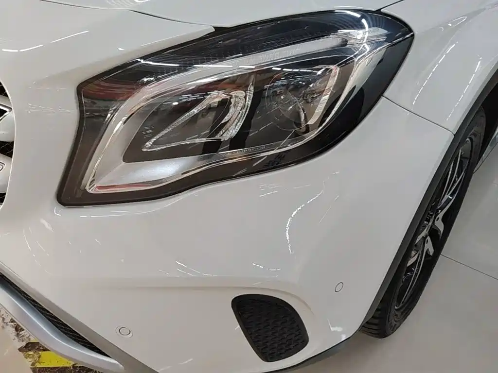 Mercedes-Benz GLA — миниатюра 24