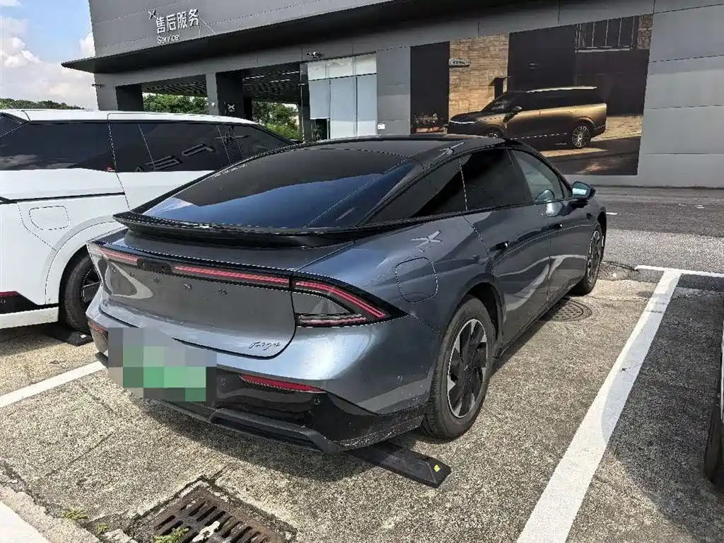 Xpeng P7 + 2024 Max