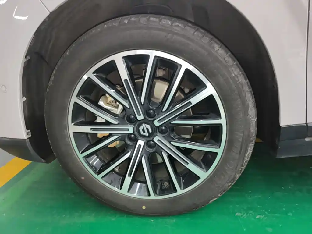 Leapmotor Leapmotor B10 — миниатюра 23