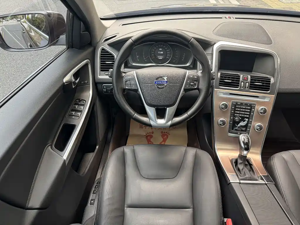 Volvo XC60 — миниатюра 13