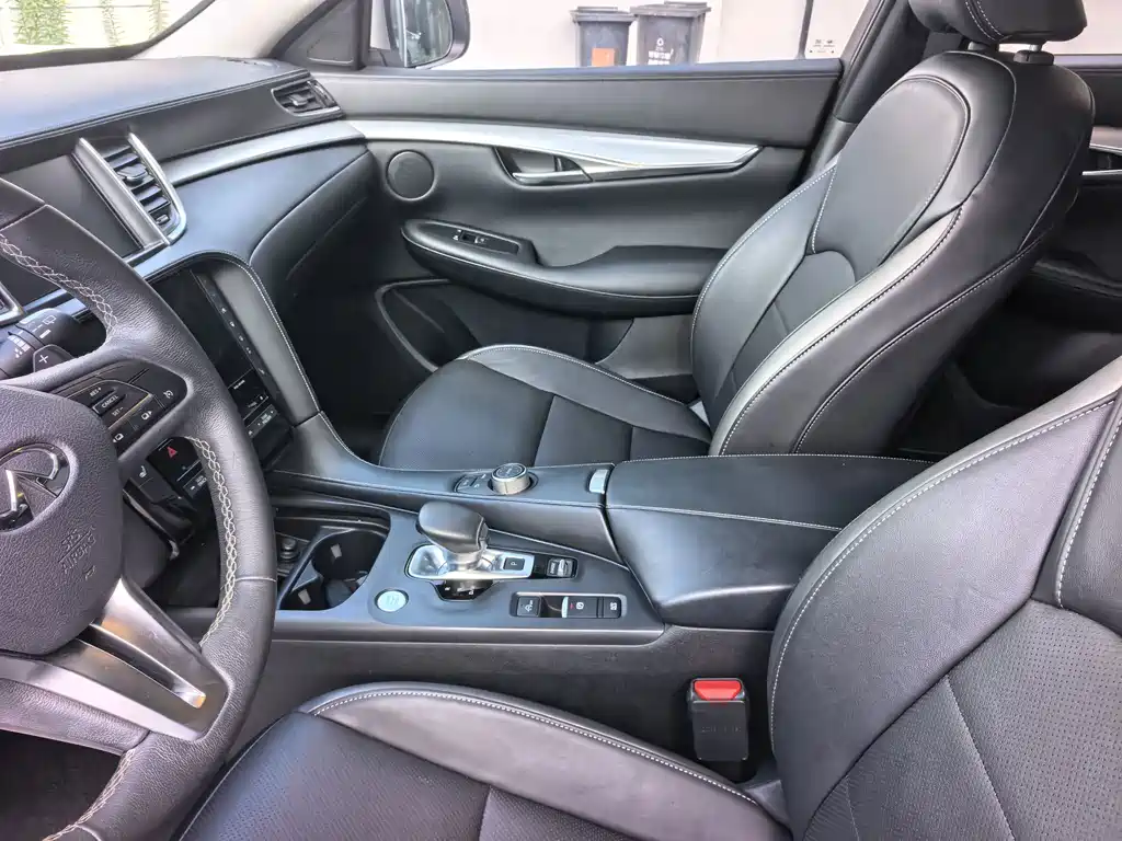 Infiniti QX50 — миниатюра 17