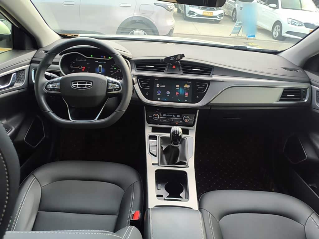 Nissan Sylphy 1.4 л 2021 г. Белый, пробег 42100 км
