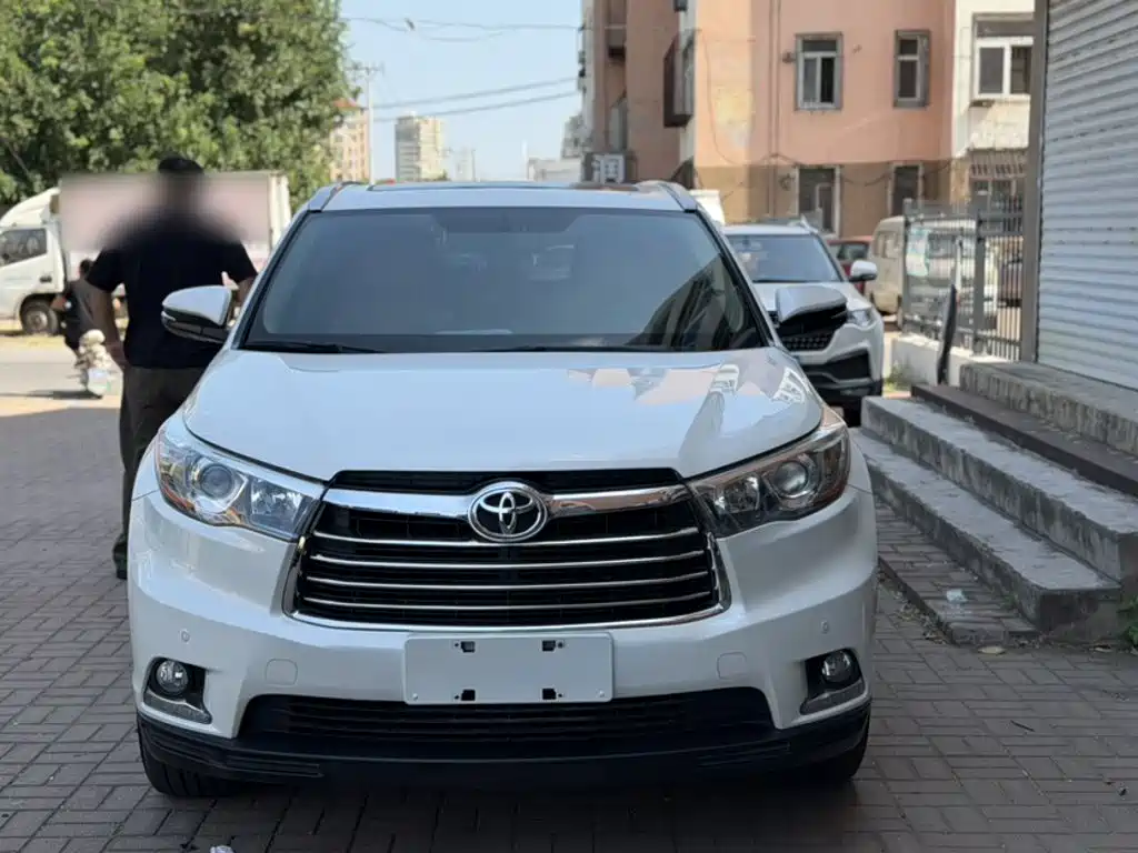 Toyota Highlander — миниатюра 3