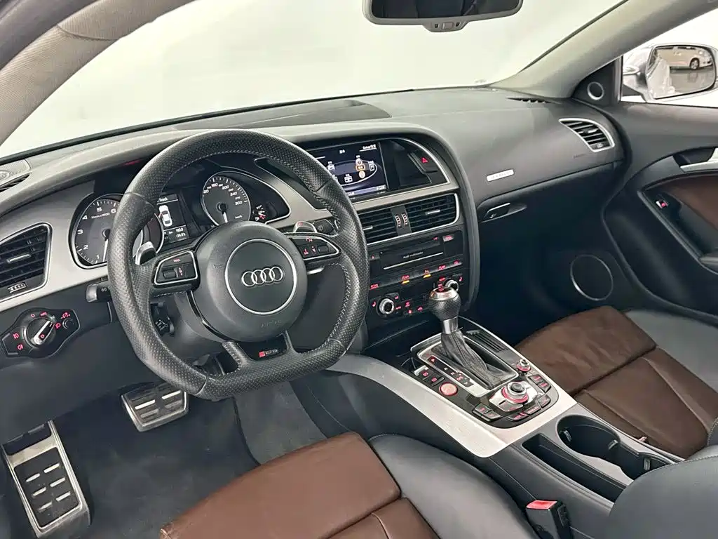Audi S5 — миниатюра 10