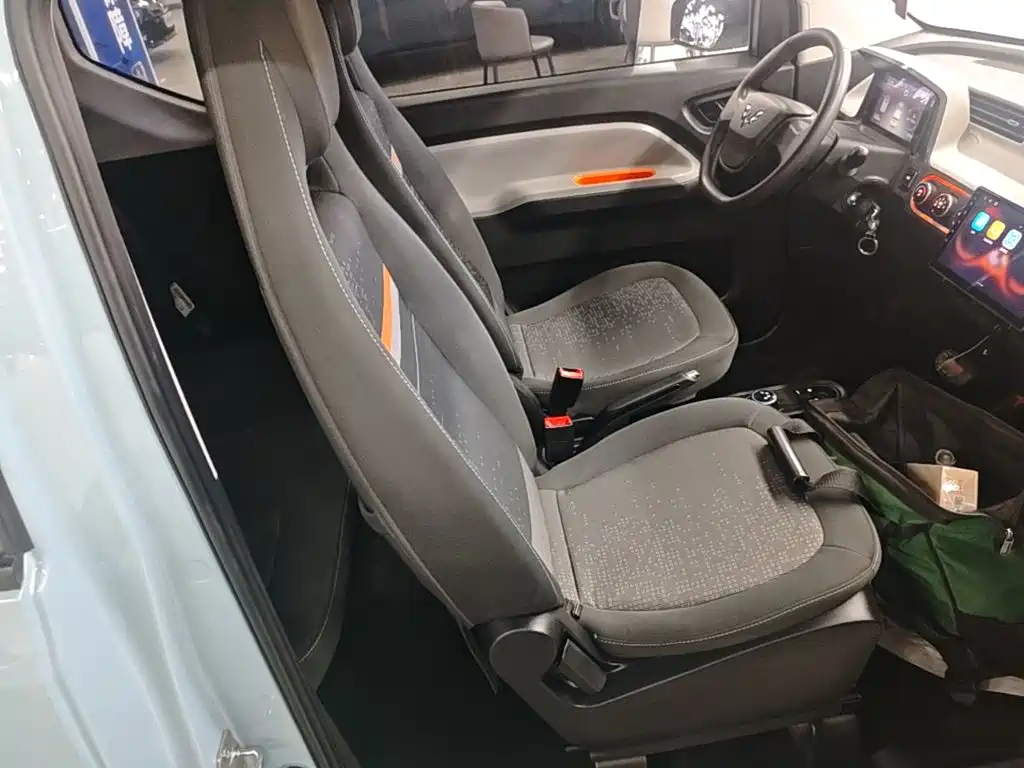 Wuling MINIEV — миниатюра 25