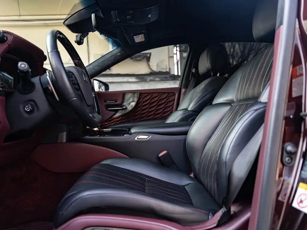 Lexus LS — миниатюра 16