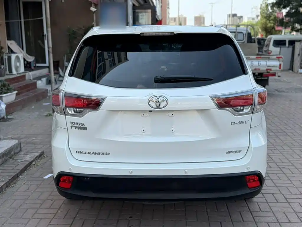 Toyota Highlander — миниатюра 7